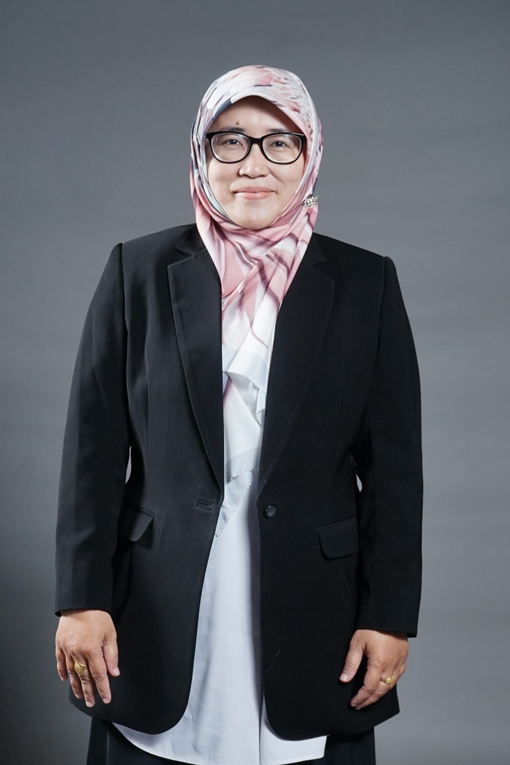 Lilik Latifah, S.Pd, M.PKim