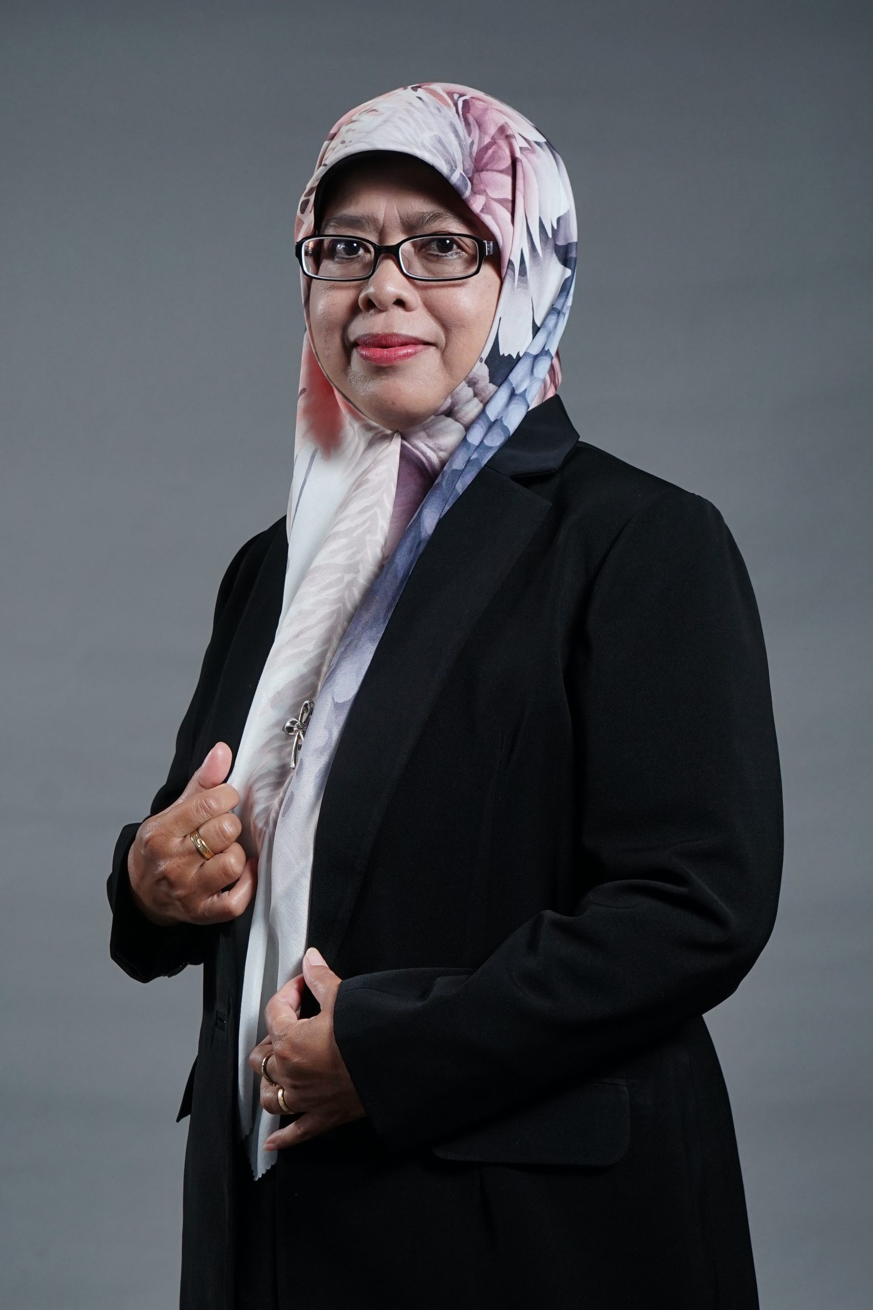 Hj. Sagirah Yeni Rahayu, S.Pd, M.Si
